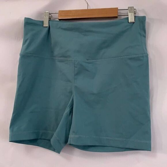 NWOT‎ YOGALICIOUS LUX HIGH WAIST SHORTS SIZE L - Picture 1 of 6